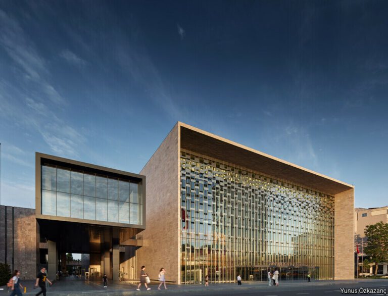 İstanbul’un Kültürel İkonu Atatürk Kültür Merkezi’nde Guardian Glass Ürünleri Tercih Edildi