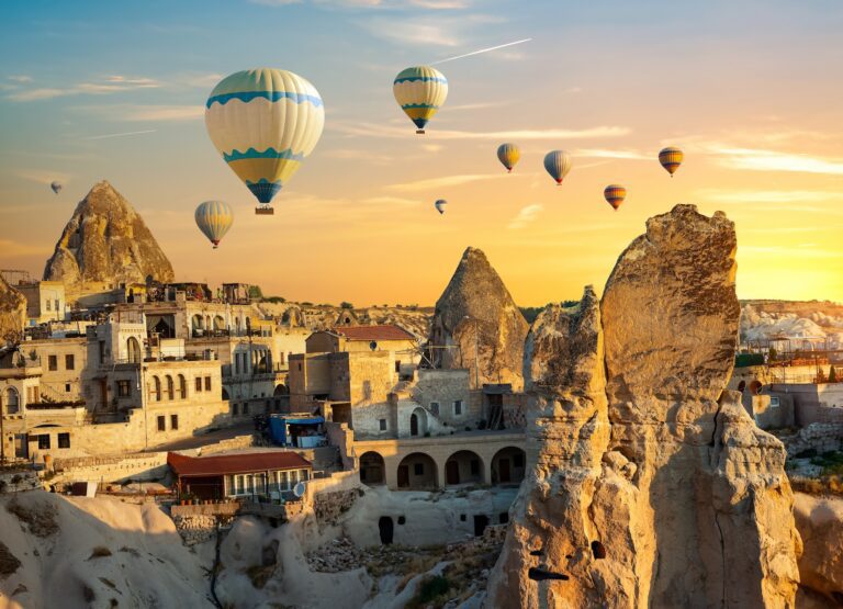 Depremlerde 2 Bine Yakın Tarihi Eser Zarar Gördü