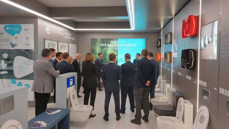 Seramiksan, En Yeni Karo ve Vitriye Ürünlerini UNICERA 2023’e Taşıdı