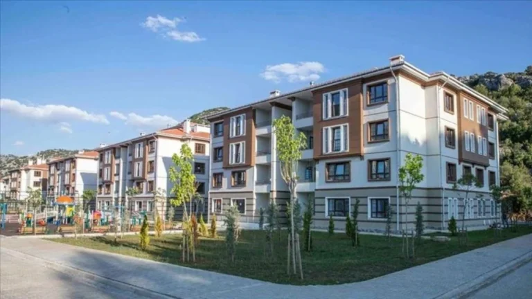 TOKİ’den 169 Konut, 192 İş Yeri