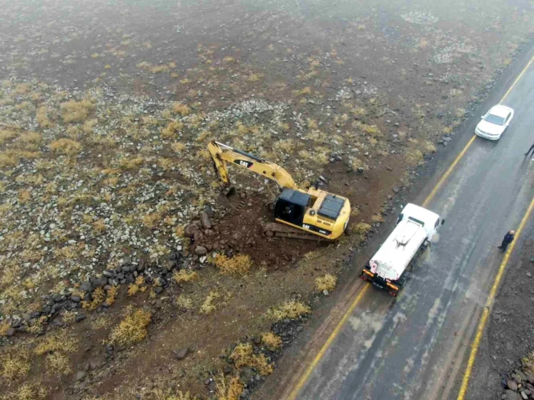 Diyarbakır’da Toplu İş Yeri Projesinde İnşaat Sürüyor