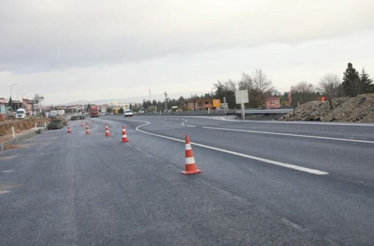 Kütahya Valisi Işın, Kavşak İnşaatlarını İnceledi