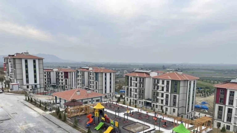 Osmaniye’de Deprem Konutları İnşaatı Sürüyor