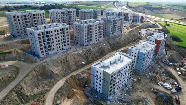 Adana’da Deprem Konutları 6 Şubat’tan Önce Teslim Edilecek