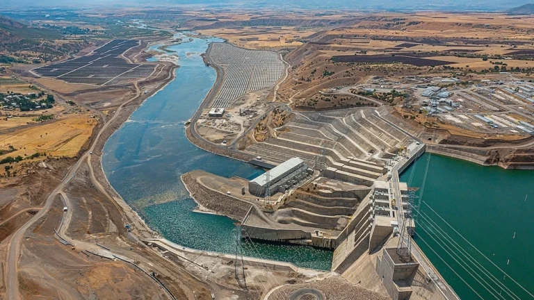 Cengiz Enerji, 58 Milyon Dolarlık Hibrit Santral Yatırımı Gerçekleştirdi