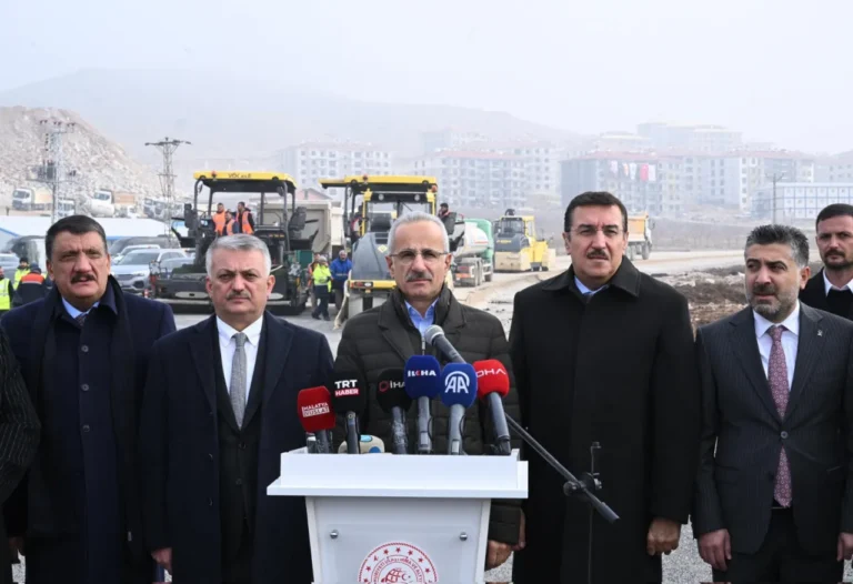 Malatya Deprem Konutları Bölgesine 46 Kilometrelik Yol Projesi