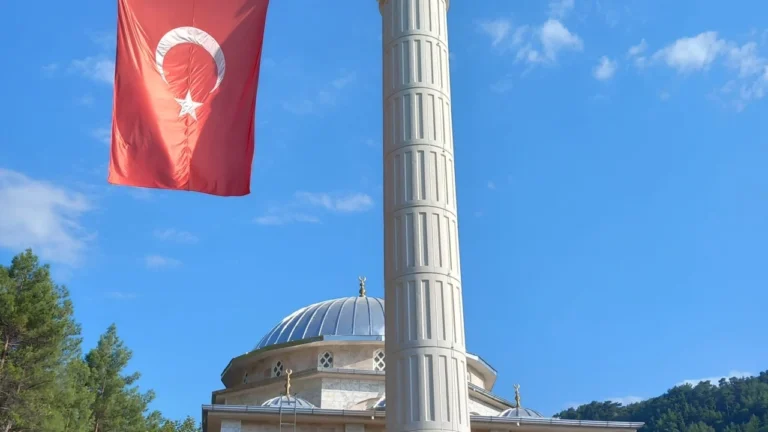Sazak Alan Cami İnşaatında Sona Gelindi