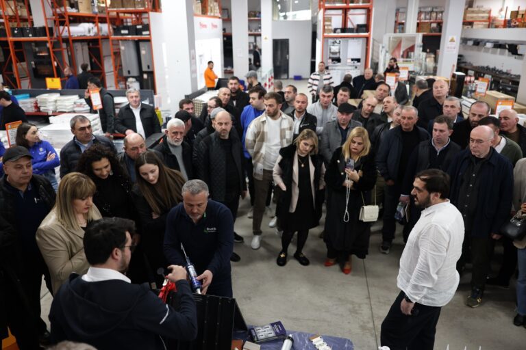 Bostik Türkiye Gürcistan’da Bin Kişiye Eğitim Verdi