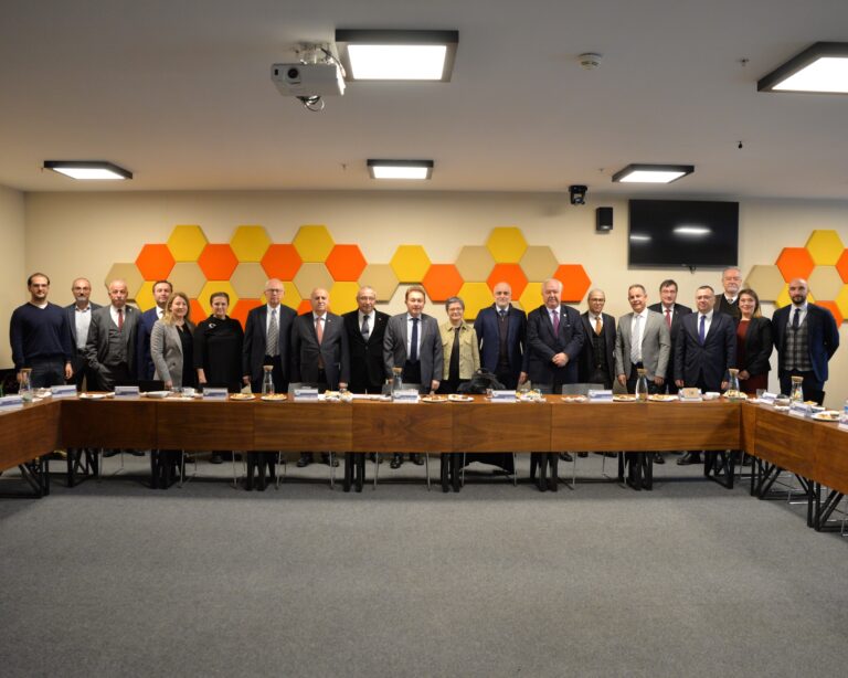 Afet Riskleri Analiz Edilerek Acil Durum Senaryolarına İlişkin Projeler Geliştirilecek