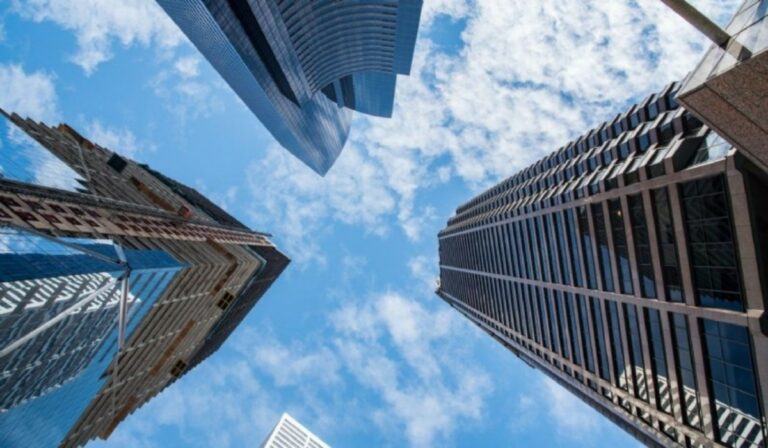 Ticari Gayrimenkul ve Ofis Yatırımcısının İştahında Azalma Yok