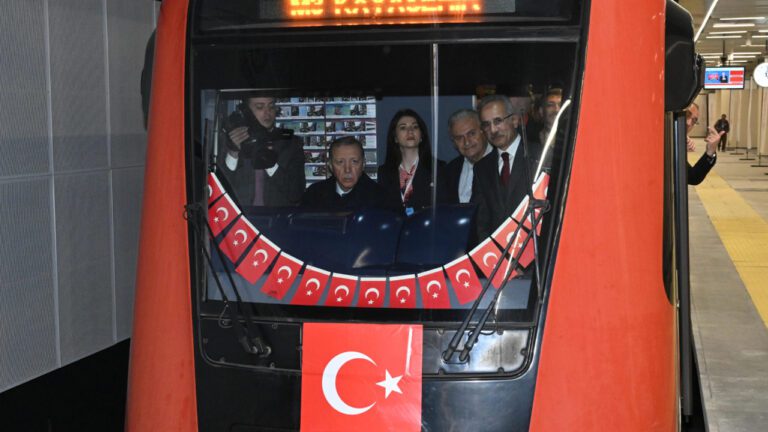 Bakırköy-Kirazlı Metro Hattı Ulaşıma Açıldı