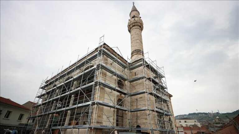 Kestanepazarı Camii Restore Ediliyor