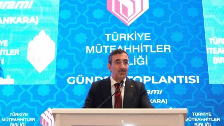 Türk Müteahhitler 27 Milyar 392 Milyon Dolarlık İş Hacmine Ulaştı