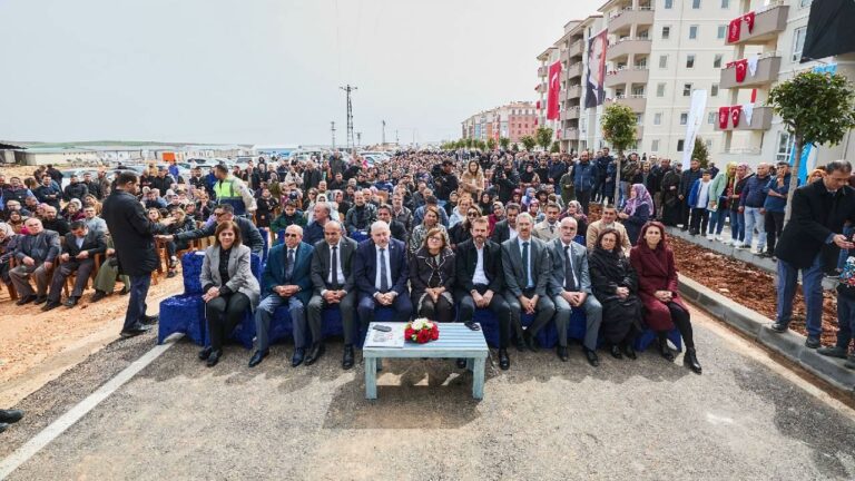Gaziantep, Güneyşehir’de İnşa Edilen 500 Konut Teslim Edildi