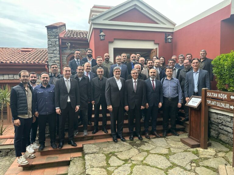 İskele Kalıp Sanayicileri Derneği’nin Yeni Döneminde Başkanlığa Yiğit Yakar Seçildi!