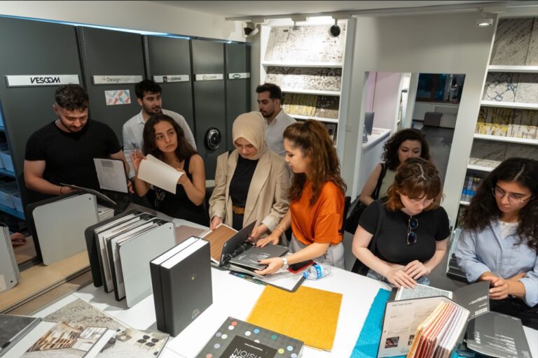 İstanbul Serbest Mimarlar Derneği Depremden Etkilenen ve İhtiyaç Sahibi Mimarlık Öğrencilerine Staj Desteğini Devam Ettiriyor