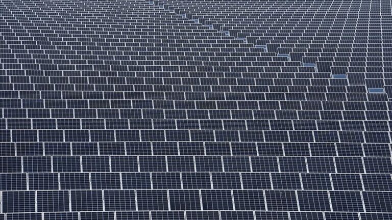 İngiltere’den Kalyon Enerji’ye güneş enerjisi santrali için 249 milyon avro kredi