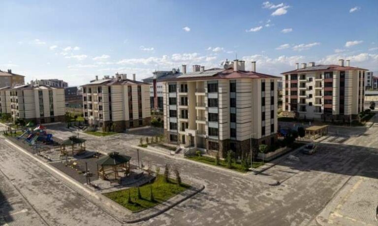 Ağrı Merkez’de 254 Sosyal Konut Hak Sahiplerine Teslim Ediliyor