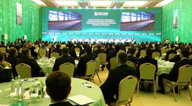 Türkmenistan’da “İnşaat, Sanayi ve Enerjinin Gelişimi Forumu” düzenlendi