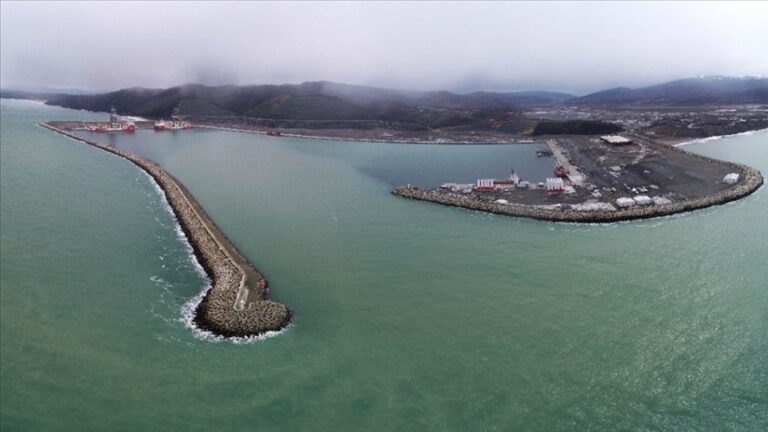 AYGM Filyos Limanı Demir Yolu İltisak Hattı Bağlantısı Yapımı İhalesinin Tekliflerini Topladı