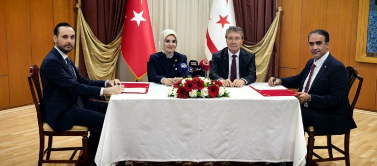 FENERCİOĞLU, KUZEY KIBRIS’TA YAŞLI VE 18 YAŞ ÜSTÜ ENGELLİ KİŞİLER İÇİN BİR REHABİLİTASYON MERKEZİ İNŞA EDECEK 