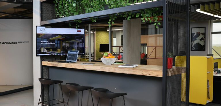 Mod Tasarım’dan 2025 Ofis Trendleri: Tasarımda İşlevsellik, Teknoloji ve Doğallık Ön Planda