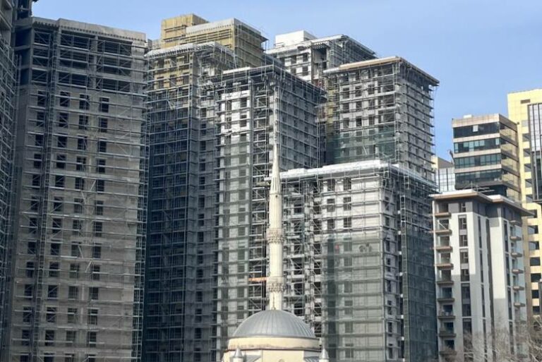 Konut Üreticileri Yeni Konut Projeleri için Düğmeye Basıyor