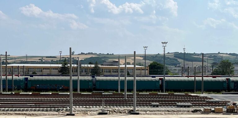 Hitachi Rail ile Kolin İnşaat Sinyalizasyon Çekirdek Sistemlerinin Tasarımı, Tedariki ve Kurulum Süpervizörlüğü için Sözleşme İmzaladı