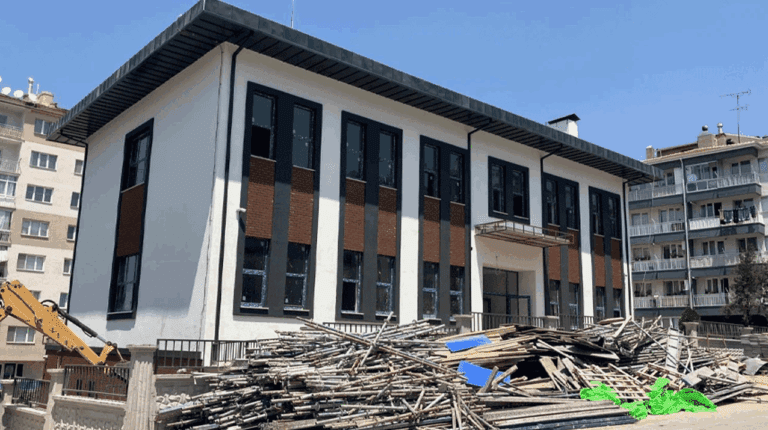 Eskişehir’in yeni Aile Sağlığı Merkezi hizmete hazırlanıyor