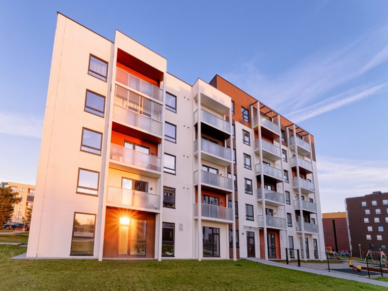 Yatırımcı Harekete Geçti; İzmir’de Konut Satışları Hızlandı