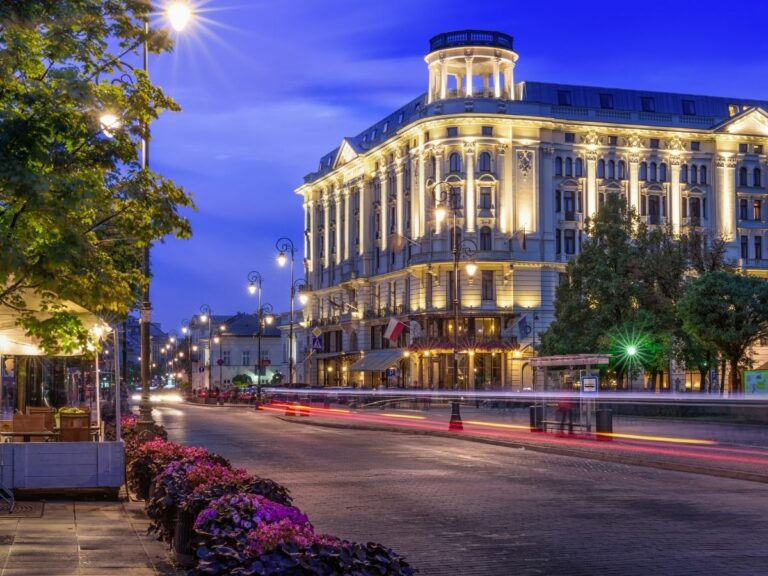 351 yeni otel yolda: Turizm yatırımları tedarikçiye milyar dolarlık kapı açıyor