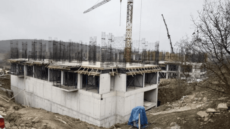 TOKİ, Asarcık’ta Konut İnşaatlarına Devam Ediyor