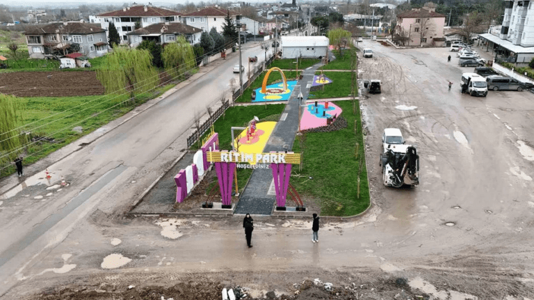 Sakarya Söğütlü ilçesinde müzikli park inşaatında sona gelindi.