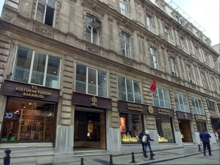 Caba Grup, İstanbul’daki tarihi binayı otele dönüştürecek