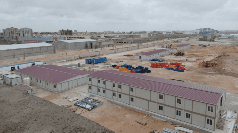 Karmod Libya’da inşaat işçilerine konteyner kamp kurdu